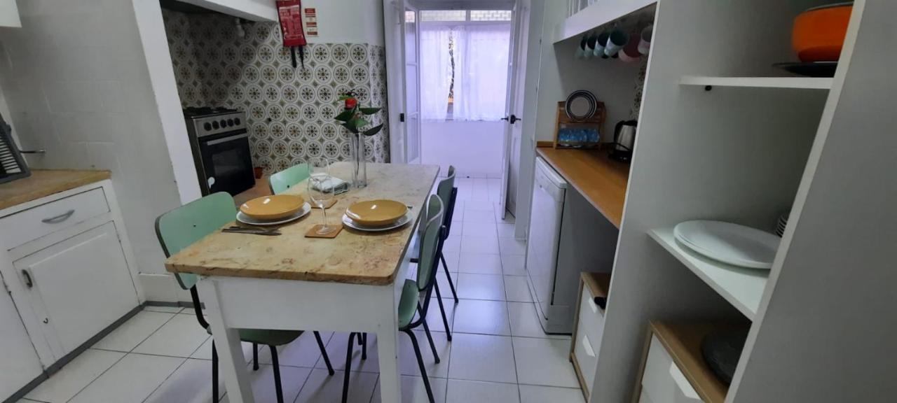 Sunny Terrace Apt, Close To Downtown! 2 Bedroom Flat Lisboa Ngoại thất bức ảnh